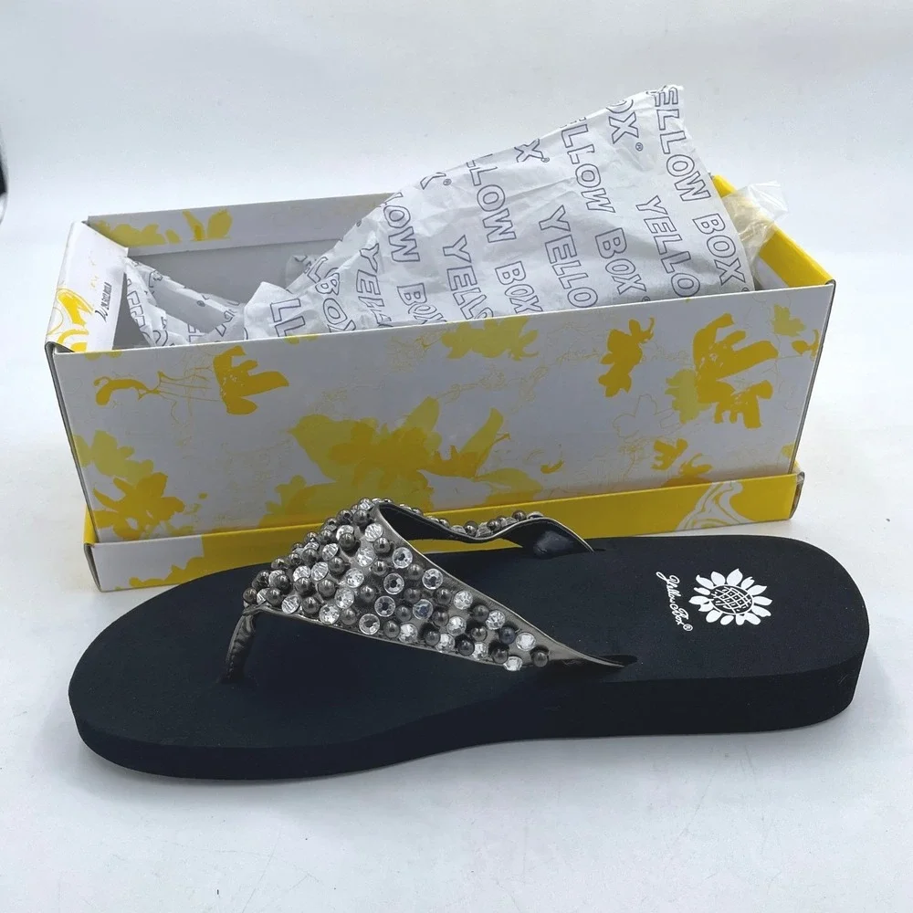 Yellow Box Idetta Pewter Rhinestone Studded Wedge Flip Flop Sandals Womens 11 - Picture 5 of 11